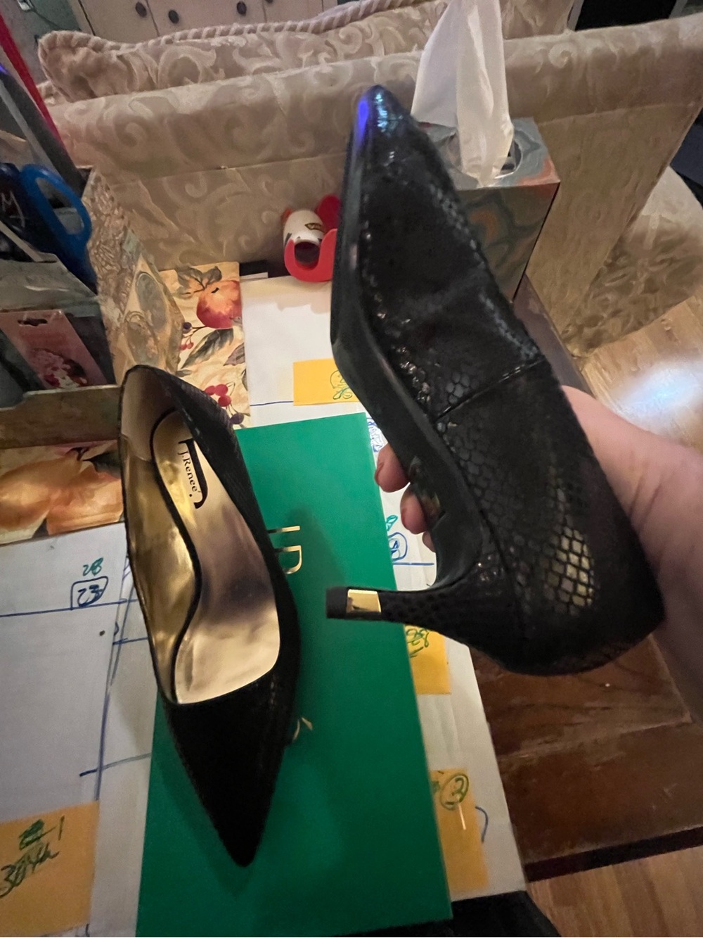 8.5 JRenee Women's Black Pointed-Toe Heels - Faux Snakeskin